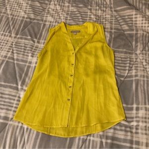 Banana republic yellow button up tanktop blouse size 8